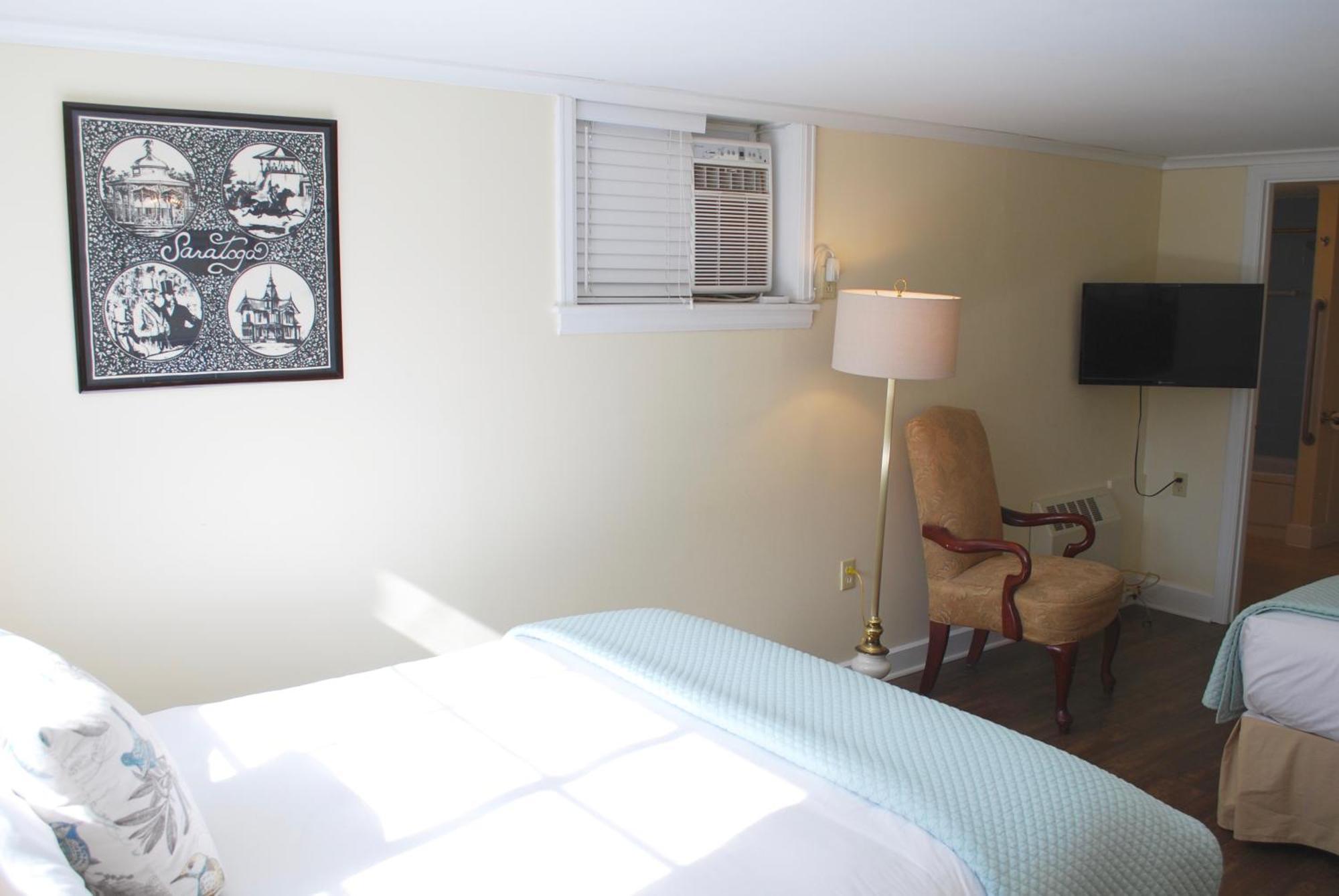 Anne'S Washington Inn (Adults Only) Saratoga Springs Room photo