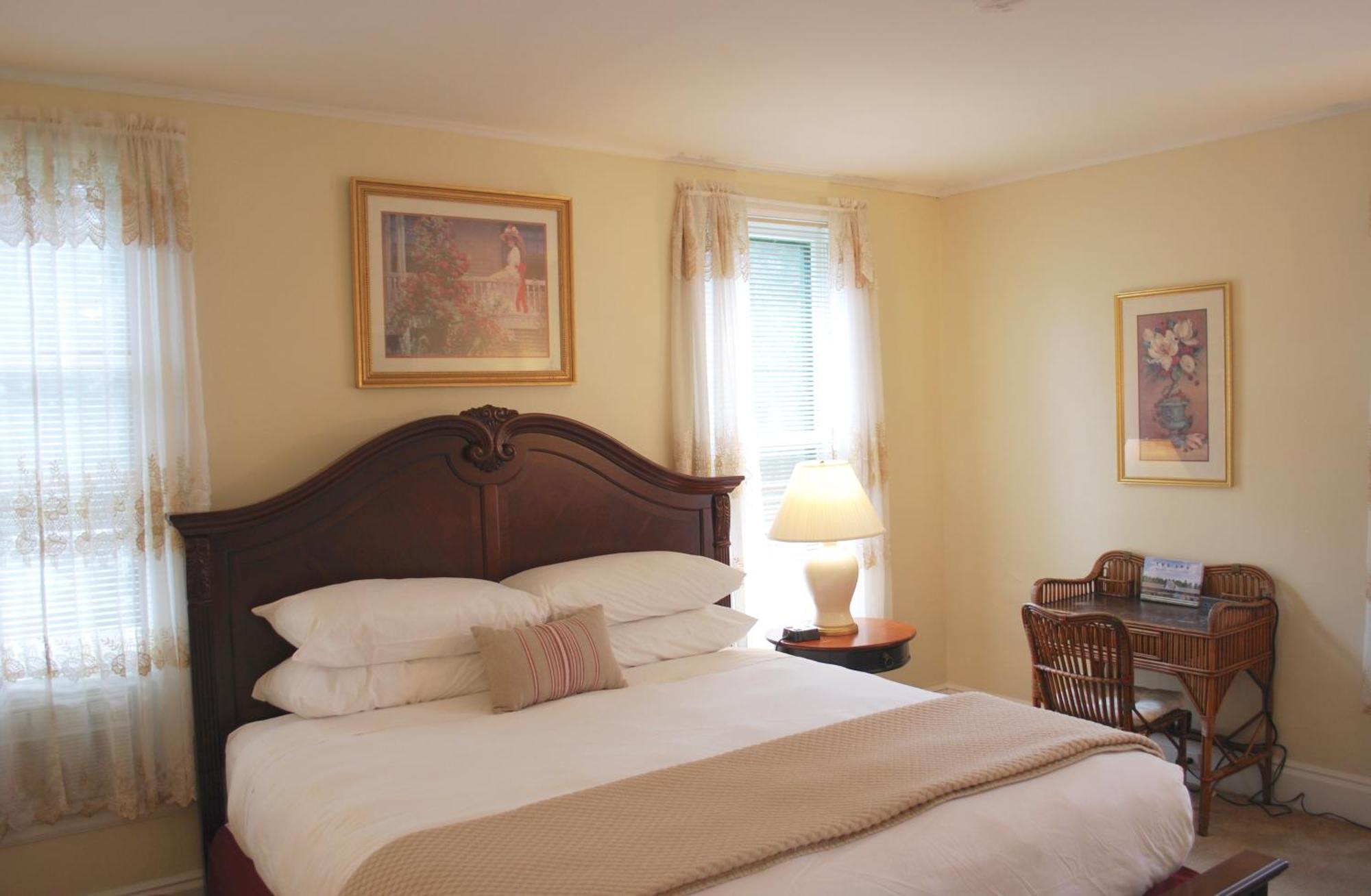 Anne'S Washington Inn (Adults Only) Saratoga Springs Room photo