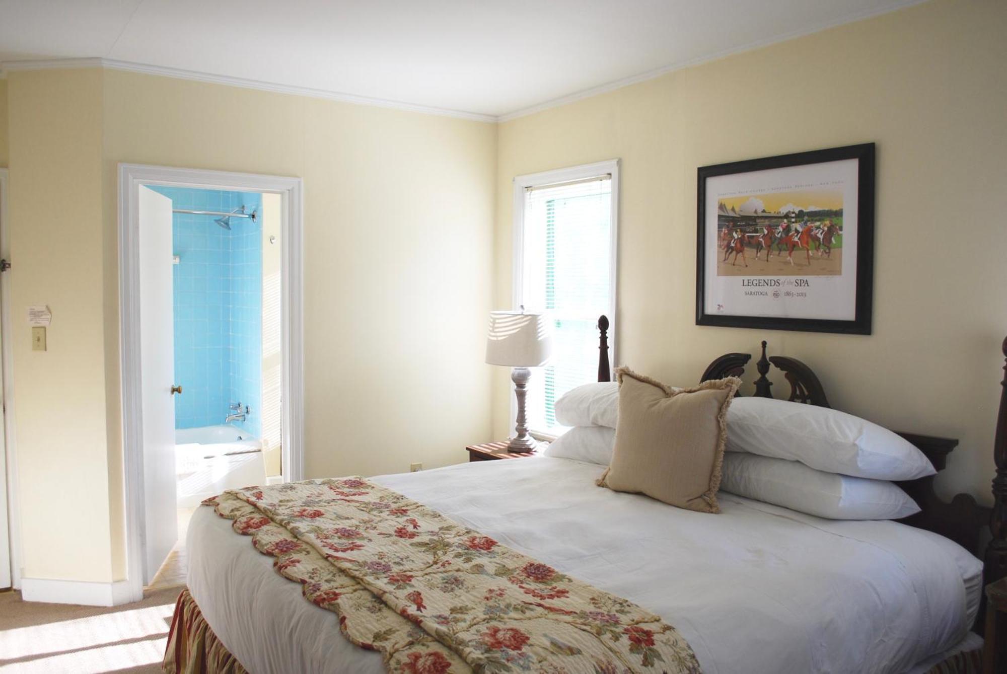 Anne'S Washington Inn (Adults Only) Saratoga Springs Room photo