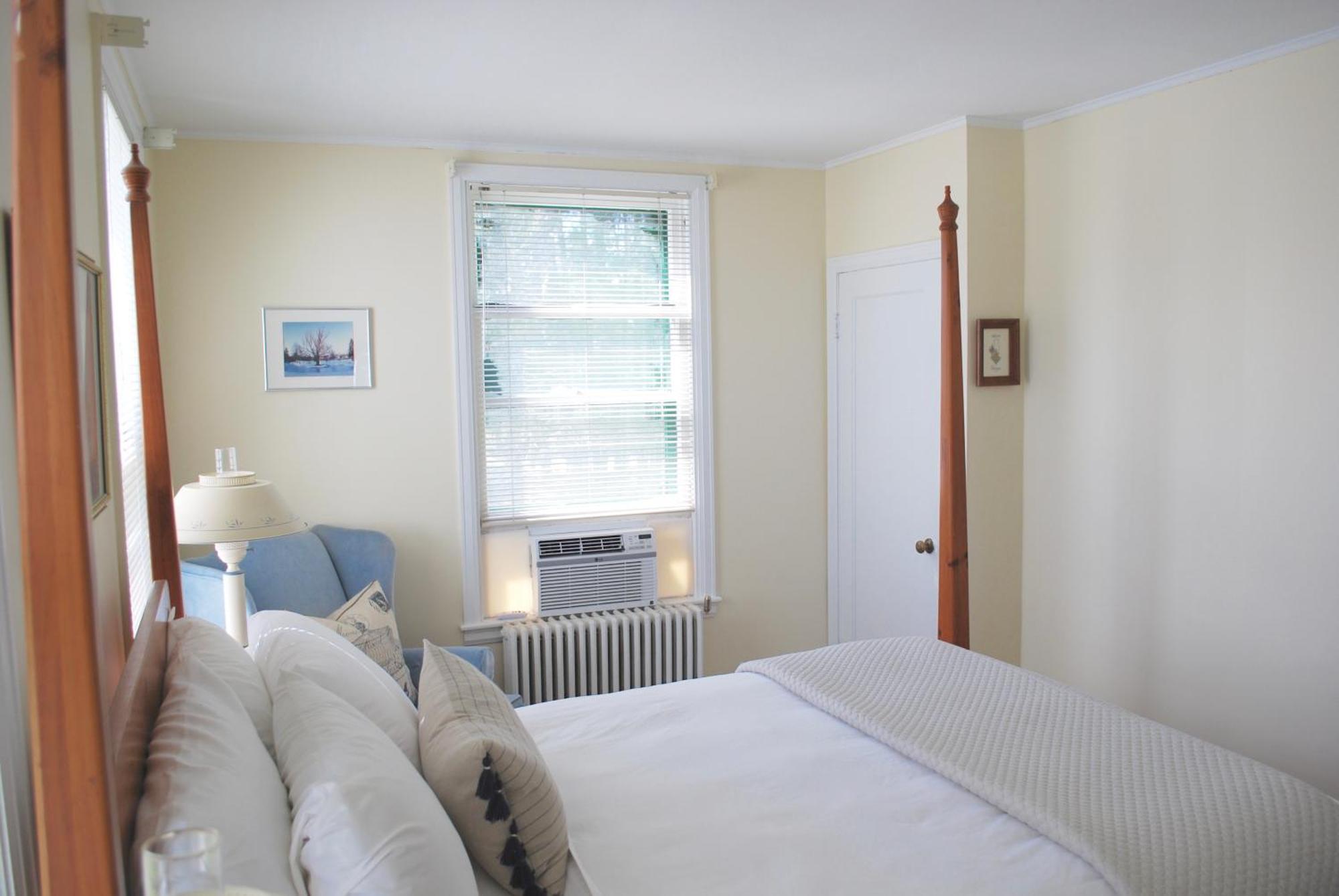 Anne'S Washington Inn (Adults Only) Saratoga Springs Room photo