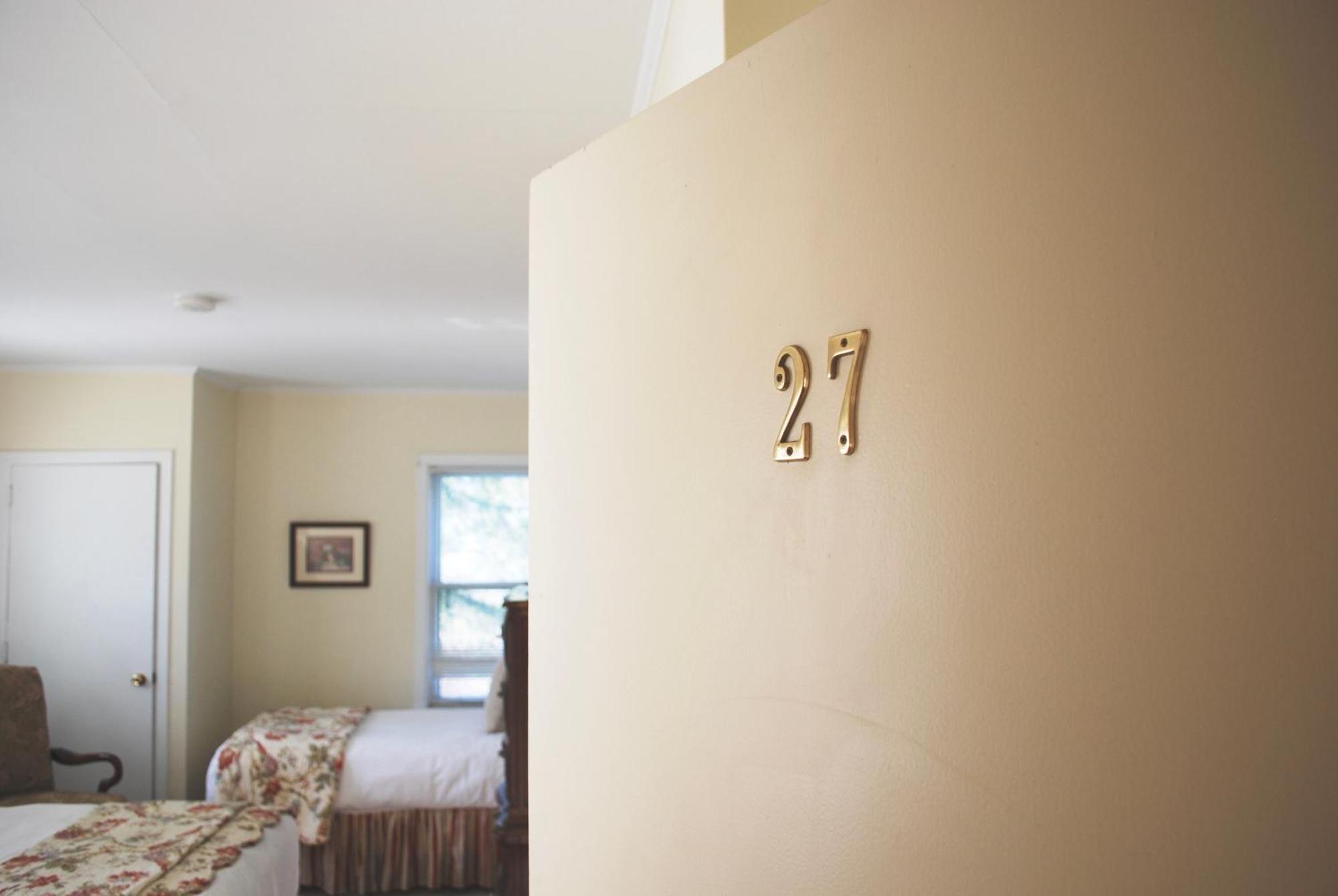 Anne'S Washington Inn (Adults Only) Saratoga Springs Room photo