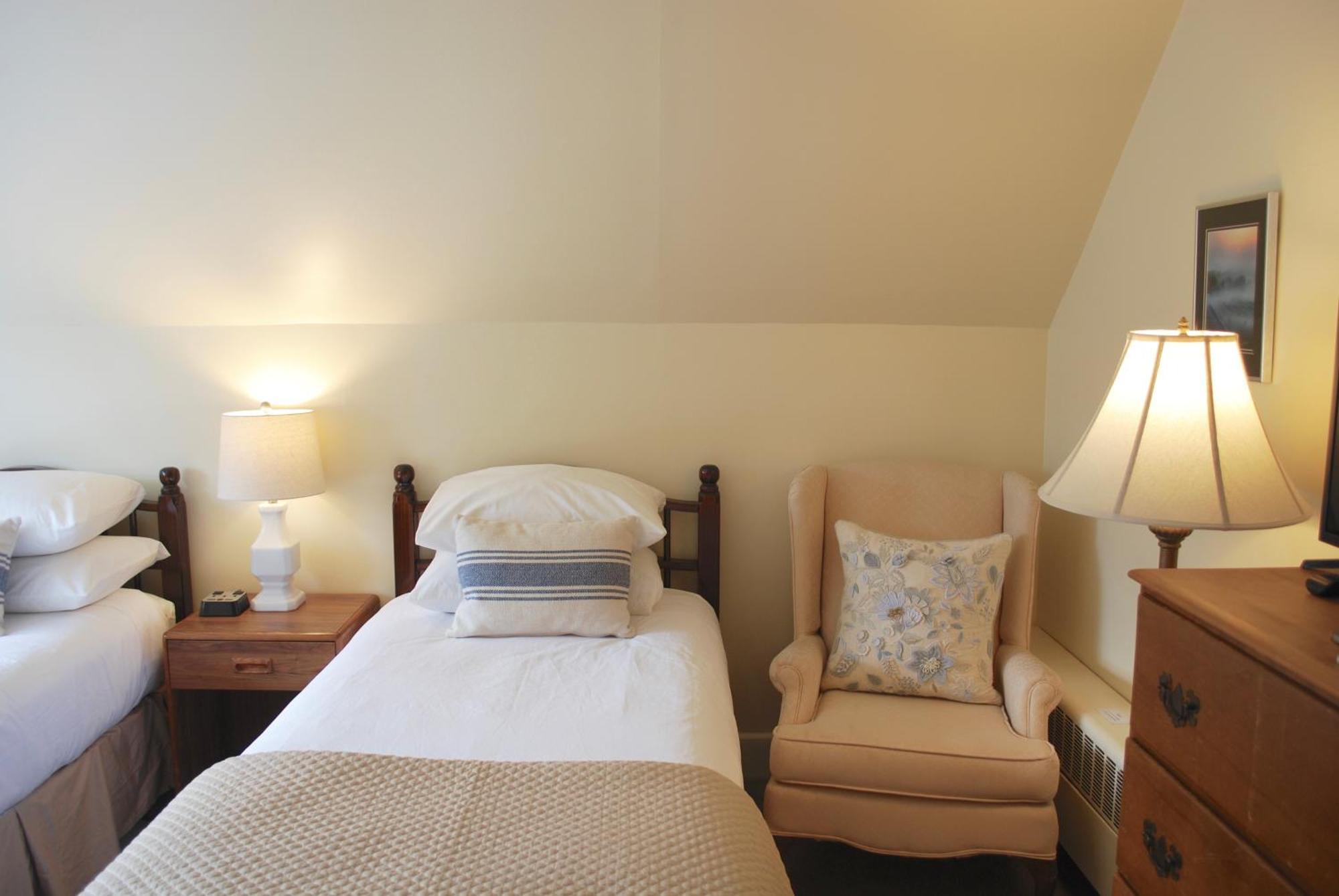 Anne'S Washington Inn (Adults Only) Saratoga Springs Room photo