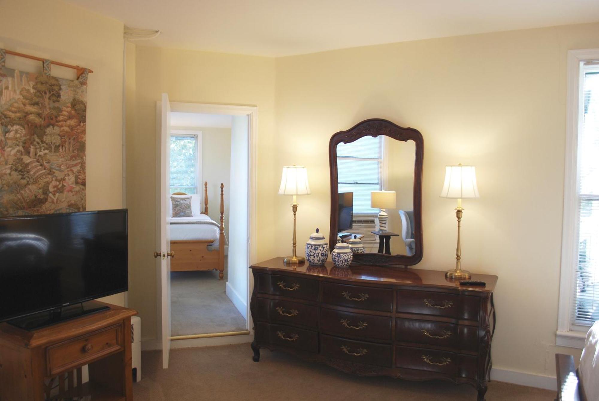 Anne'S Washington Inn (Adults Only) Saratoga Springs Room photo