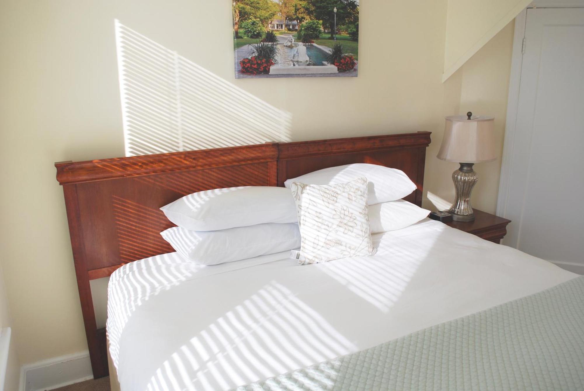 Anne'S Washington Inn (Adults Only) Saratoga Springs Room photo