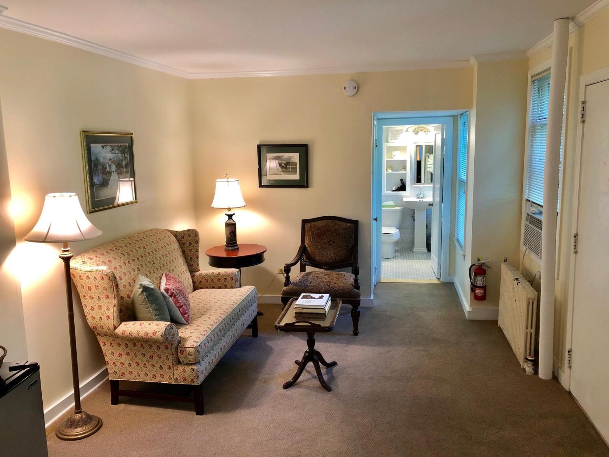Anne'S Washington Inn (Adults Only) Saratoga Springs Room photo