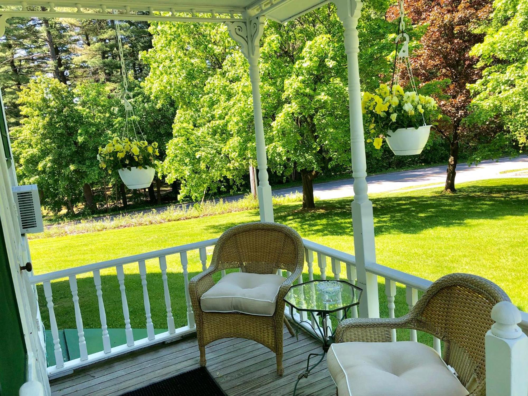 Anne'S Washington Inn (Adults Only) Saratoga Springs Room photo