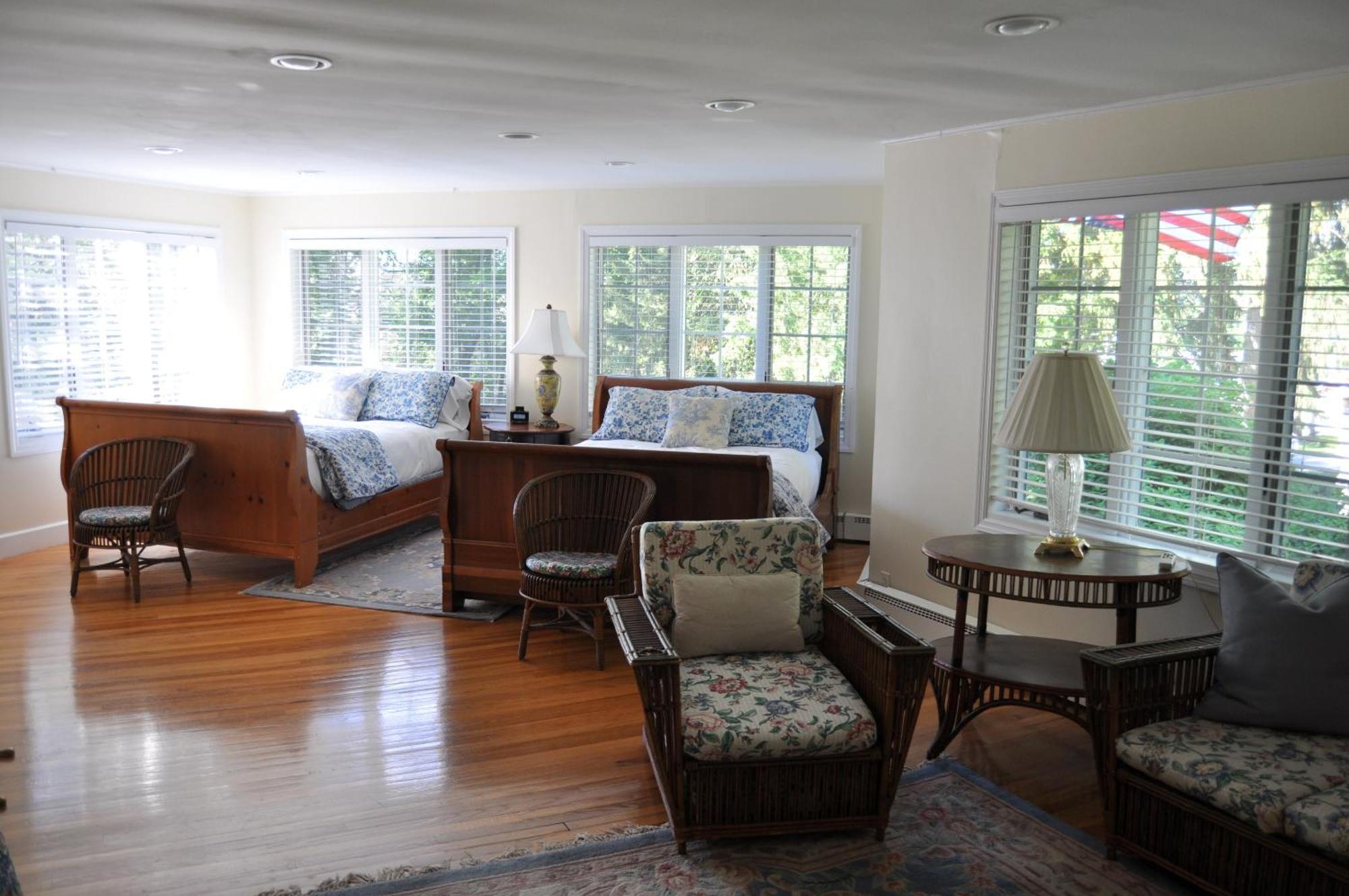 Anne'S Washington Inn (Adults Only) Saratoga Springs Room photo